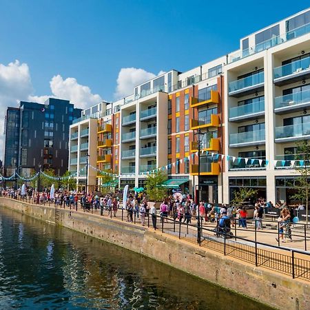 Virexxa Bedford Centre - Executive Suite - 2Bed Flat With Free Parking & Gym Bagian luar foto