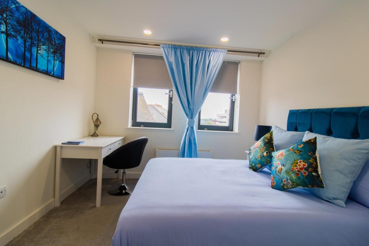 Virexxa Bedford Centre - Executive Suite - 2Bed Flat With Free Parking & Gym Bagian luar foto