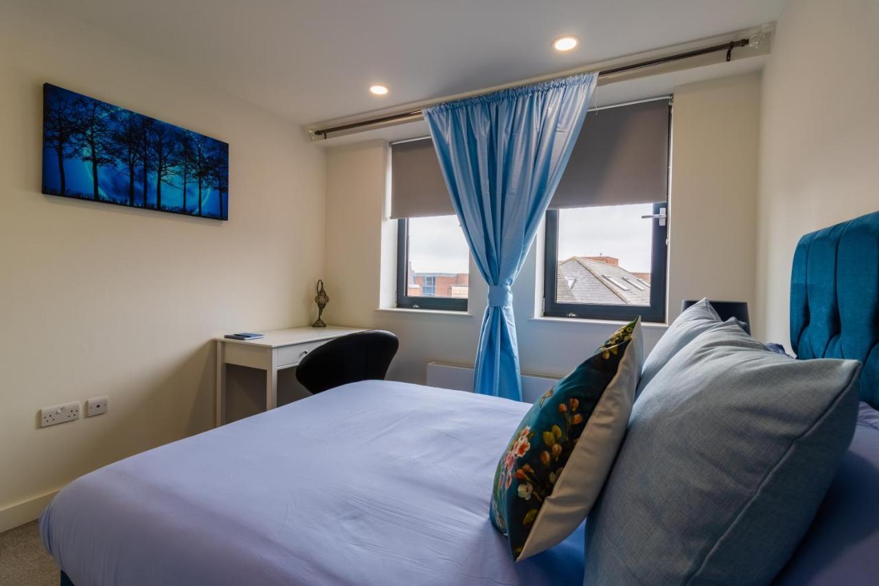Virexxa Bedford Centre - Executive Suite - 2Bed Flat With Free Parking & Gym Bagian luar foto