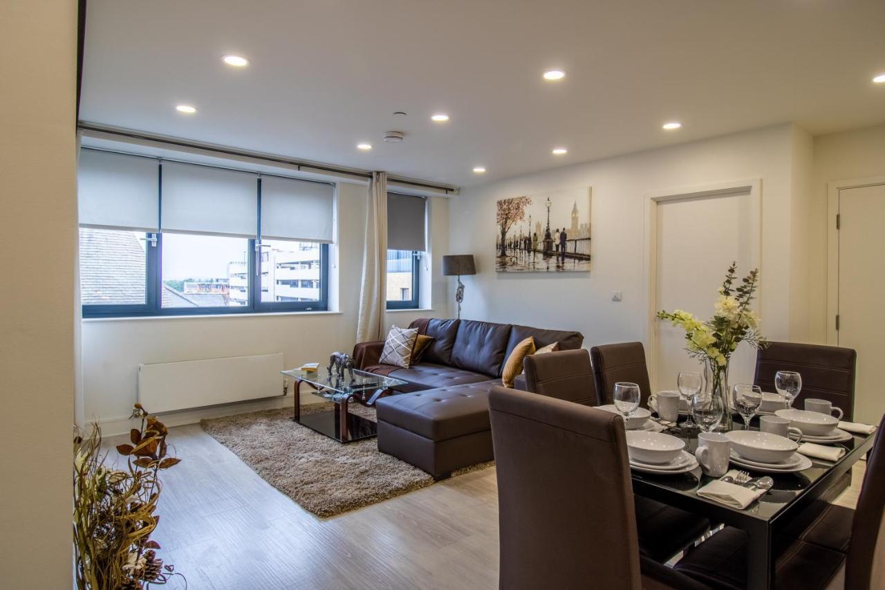 Virexxa Bedford Centre - Executive Suite - 2Bed Flat With Free Parking & Gym Bagian luar foto